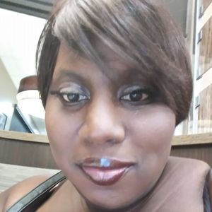 Meet your Posher, Anya